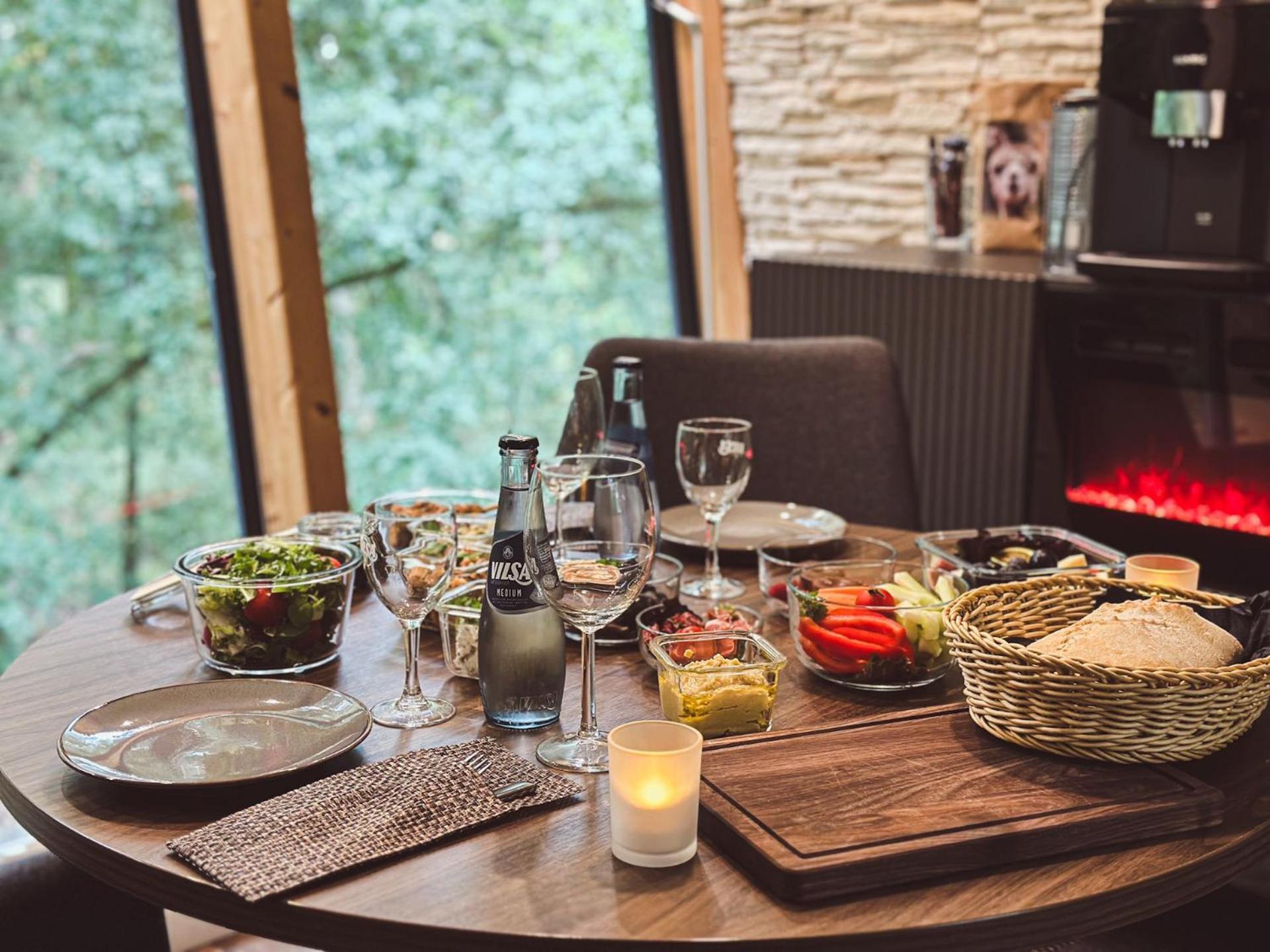 Tree Inn - Das Baumhaushotel Dörverden Eksteriør billede